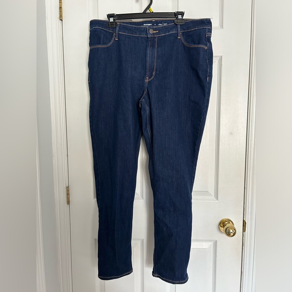 High Waisted Dark Wash Jeans - Picture 2 of 8